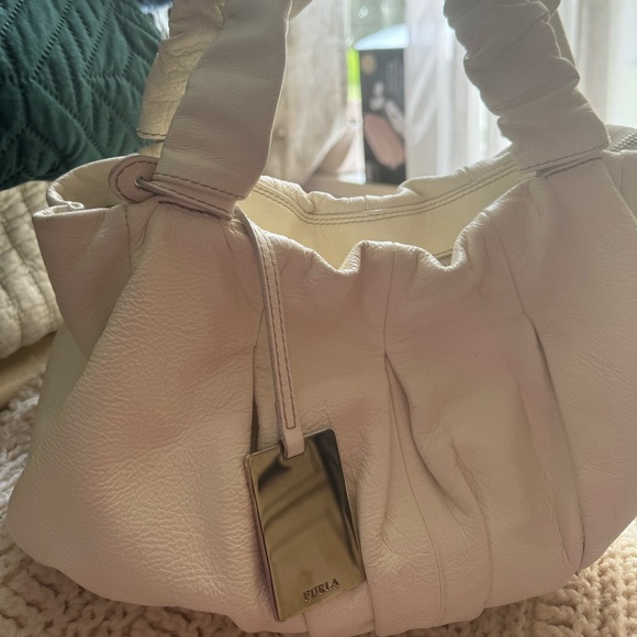 Beautiful Italian Leather Bag in great condition - Picture 5 of 8